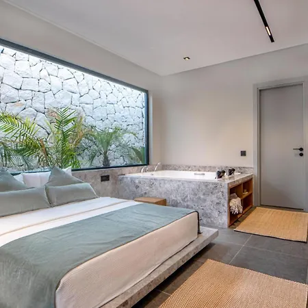 Vio 4 Hotel